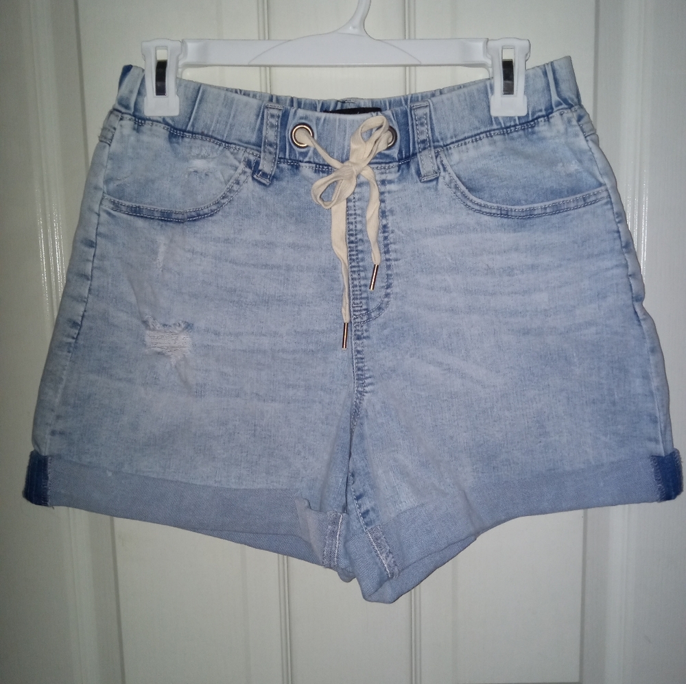 Women's denim shorts by SoundStyle in size S